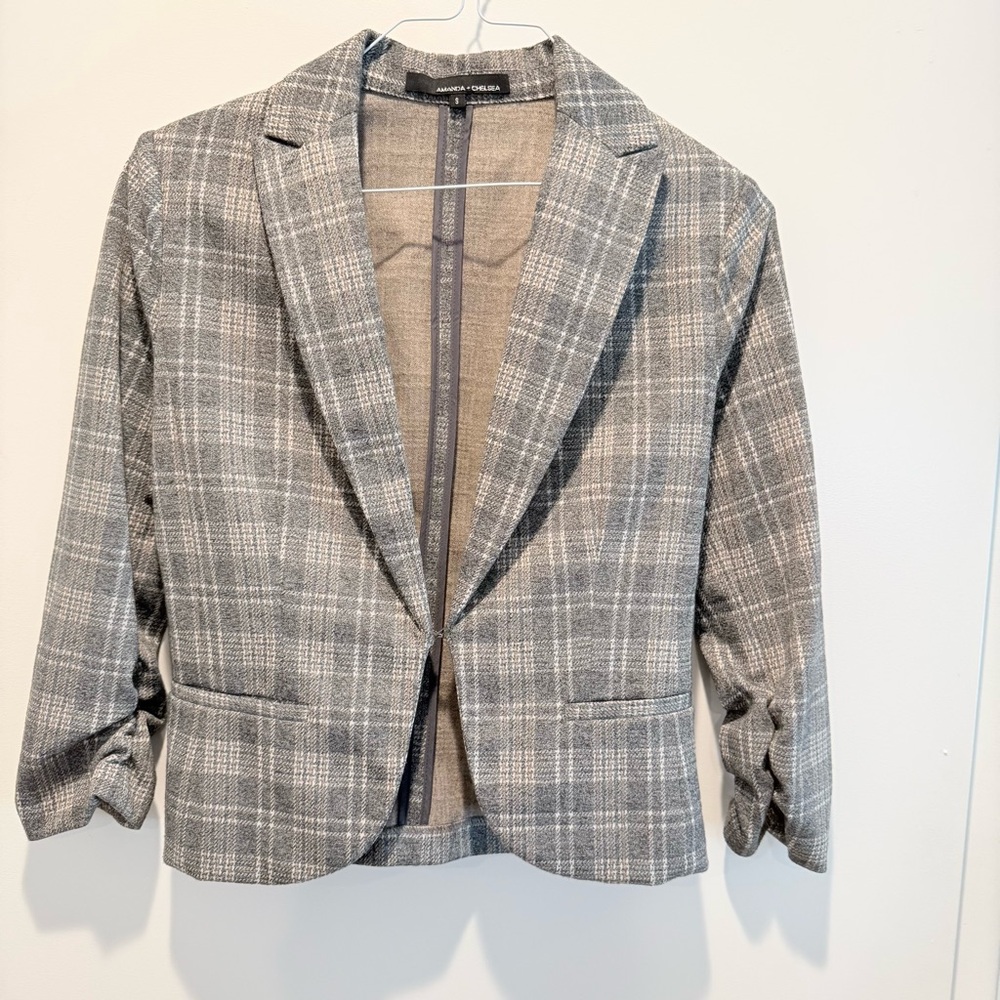 Amanda & Chelsea Gray Plaid Tailored Blazer
